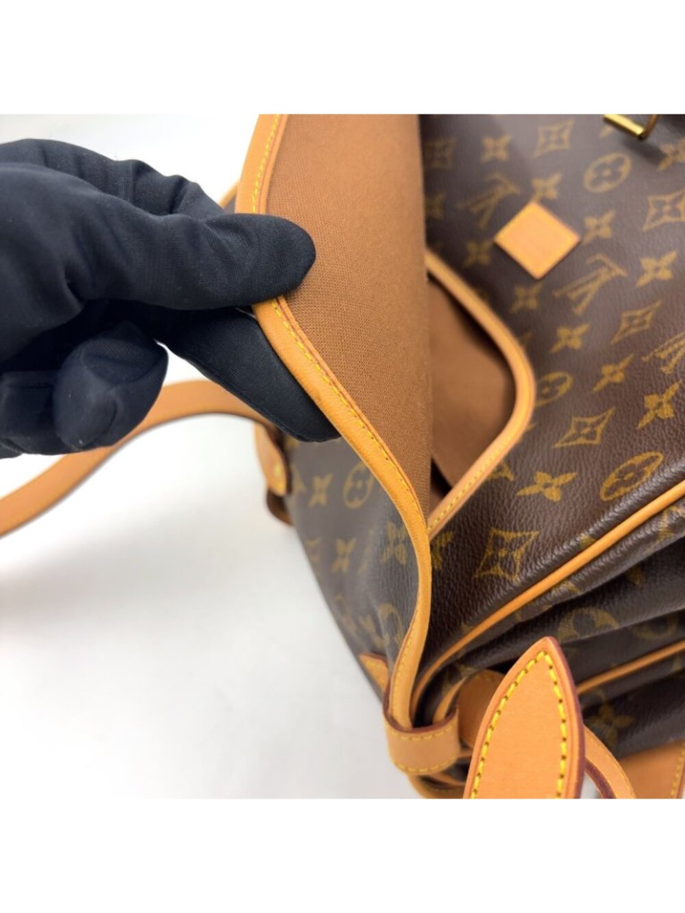 Louis Vuitton Saumur 35 Monogram Leather Brown Shoulder Bag Gold - Picture 14 of 15